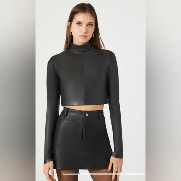 Faux mock leather crop top NWT - Picture 2 of 2